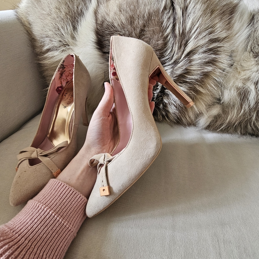 Ted Baker Pale Pink Pointed Toe Bow Heels - Picture 6 of 8